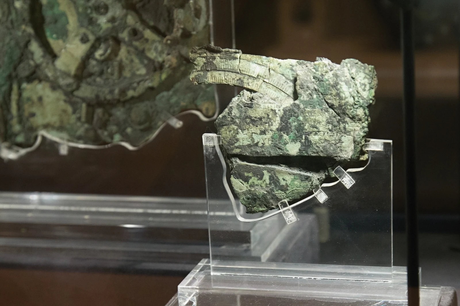 Antikythera mechanism - museum fragments